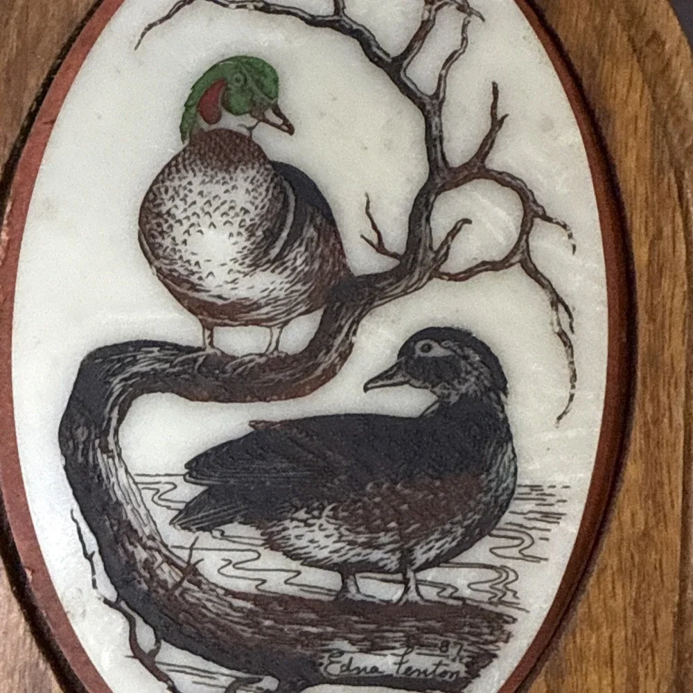 Fenton 1987 Mallard Ducks Oval Display Wall Hanging - SEE DESC